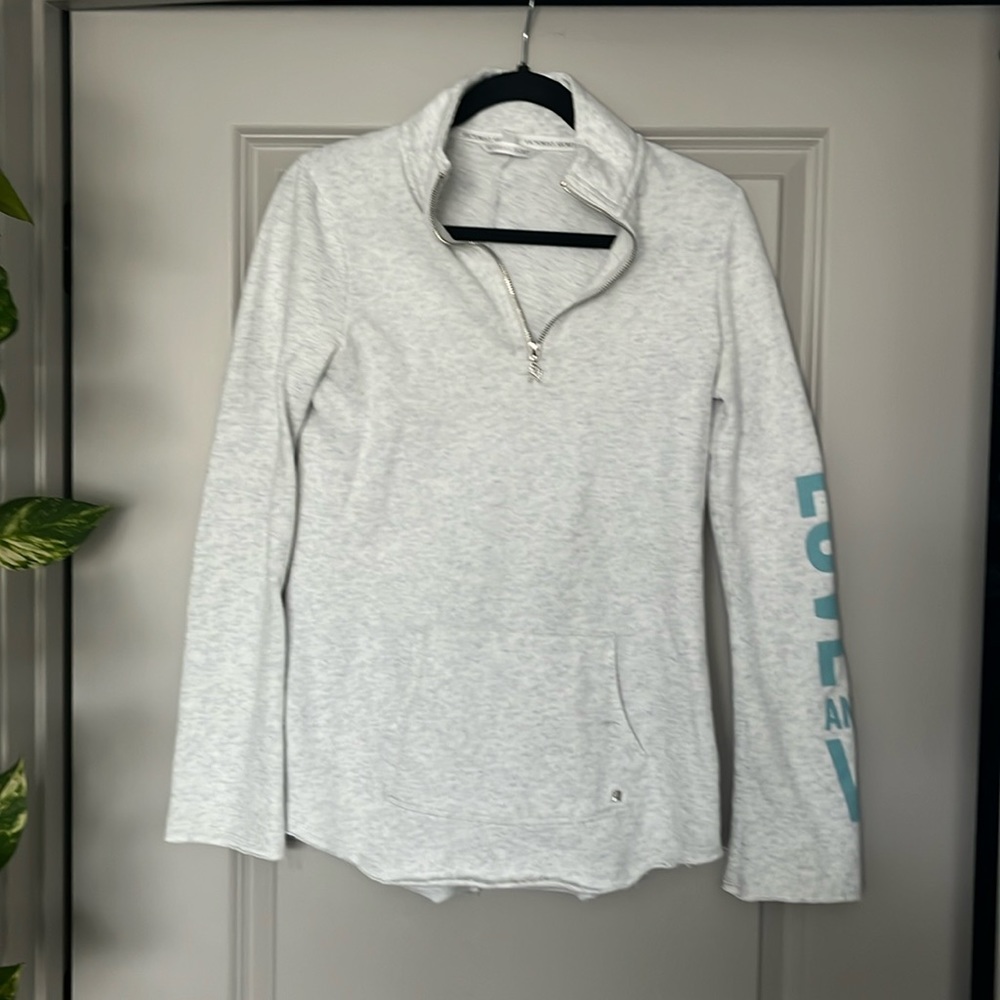 Victoria’s Secret tunic, heather grey, size S/P.
